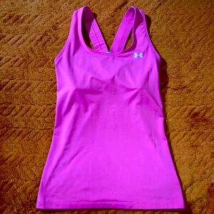 Women’s extra small XS Nike Heat Gear racer back tank top. Pink. Like New!